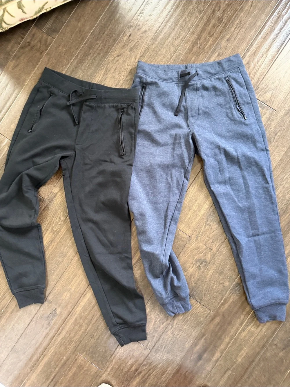 J. Crew Mens Jogger Sweatpants in Black and Navy
